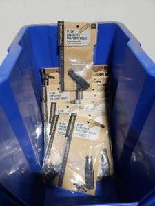 lot 50 image: MAGPUL M LOK Cantilever Rail Light Mount   Aluminum - QUANTITY 21 - BID IS TIMES THE QUANTITY