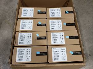 lot 106 image: Lot of 8 New Yealink Classic IP Phones.  Model SIP-T33G