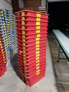 lot 87 image: Lot of 18 Red Quantum Storage Systems SNT240 Stack & Nest Totes.  Measures 23.5 x 15.5 x 12