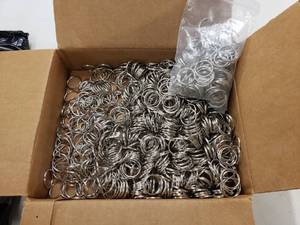 lot 192 image: Box Full of 1 Key Rings