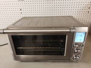 lot 205 image: Breville Convection Smart Oven.  Model BOV800XL
