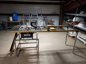 lot 246 image: Rexon 10 Table Saw w 2.5HP Motor & VERY NICE Upgraded Incra Fence & Table Extension