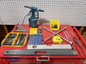 lot 280 image: Lot of Misc Tools.  Includes Everything Pictured.