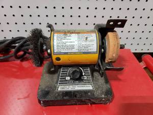lot 294 image: Central Machinery 3 Multipurpose Bench Grinder
