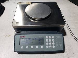 lot 524 image: Sentra Super II High Accuracy Digital Scale