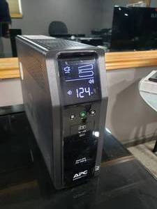 lot 560 image: APC Back-UPS Pro 1500 S Battery Backup & Universal Power Supply