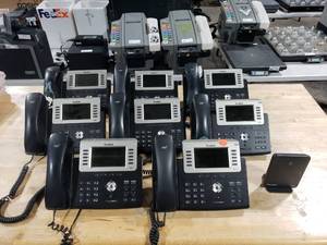 lot 609 image: Lot of 8 Yealing T29G VoIP Phones