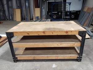 lot 643 image: Large & VERY STURDY 3-Tier Workbench.  Measures 72 x 40 x 35
