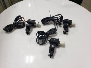 lot 694 image: Lot of 3 Tripod Mounted Photography Light Heads