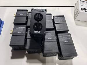 lot 759 image: Lot of 8 Tripp Lite UltraBlok428 Diagnostic Surge Suppressor & Noise Filter
