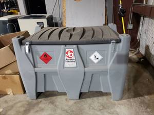 lot 765 image: NICE JohnDow Industries JDI-AFT106 106 Gallon Auxiliary Diesel Fuel Tank