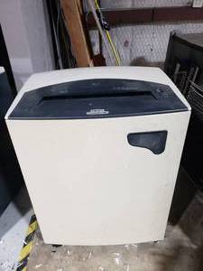lot 769 image: Fellowes Powershred C-380C Commercial Paper Shredder