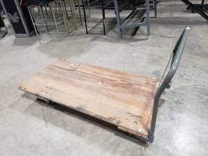 lot 777 image: Global Industries Heavy Duty Push Cart