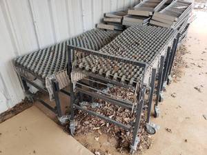 lot 789 image: Lot of 2 Extendable Skate Wheel Conveyors