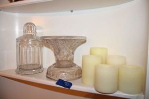 lot 50 image: LED candles plus clear glass home dcor