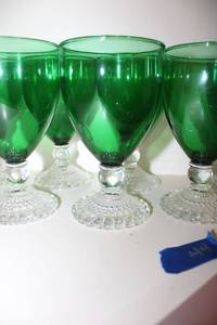 lot 44 image: Vintage Anchor Hocking Green goblets with bubble glass feet - set of 9