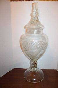 lot 28 image: Crystal drink dispenser with Paris etched in glass - 26 tall