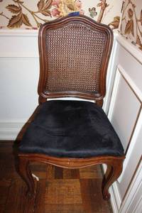 lot 24 image: Cane back dining chair
