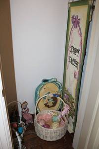 lot 18 image: Easter decorations plus Halloween banner
