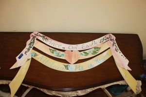 lot 23 image: Wooden holiday banners  -3 total