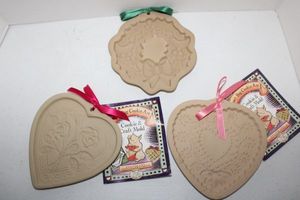 lot 114 image: Brown Bag Cookie Molds - 3 total