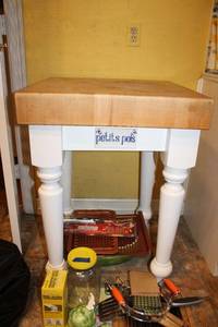lot 153 image: Butchers Block kitchen island table with Petits Pois tiles