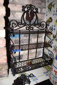lot 163 image: Iron kitchen spice rack and trivet