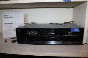 lot 371 image: Sony cassette player
