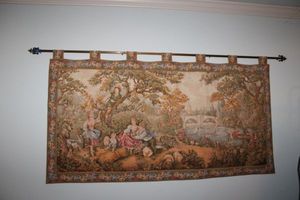 lot 401 image: Hanging tapestry