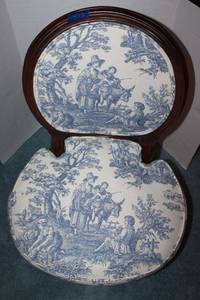 lot 433 image: French style vanity chair
