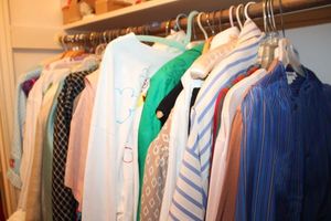 lot 464 image: Misc. clothes