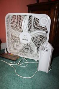 lot 239 image: Box fan, personal air purifier, and multi plug outlet