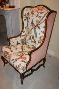 lot 280 image: Vintage wing back high back accent chair - Schoonbeck chair #7129