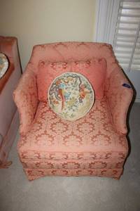 lot 305 image: Upholstered arm chair, matches lot 309