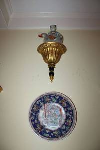 lot 307 image: Home dcor Chinese woman on the duck figurine and plate