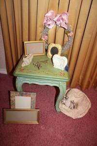 lot 345 image: Home dcor small painted side table and decorations