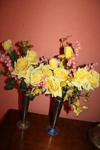 lot 231 image: Pair of silverplate vases with yellow roses