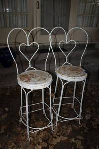 lot 617 image: Pair of vintage parlor bar stools