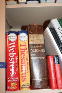 lot 500 image: Books Dictionaries, AHS yearbooks, autobiography of Mark Twain