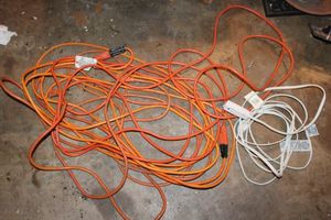 lot 696 image: Extension cords
