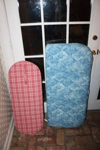 lot 669 image: Extra bench cushions