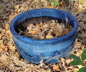 lot 648 image: Blue glazed planter