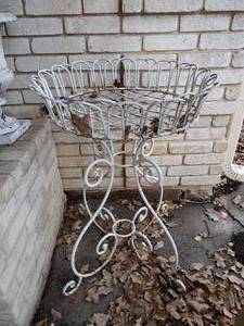 lot 609 image: White iron plant stand