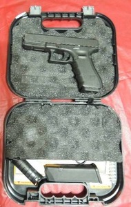 lot 60 image: Glock 17 Gen 4 - 9MM  preowned