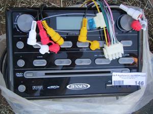 lot 146 image: genson mp3 car radio with wires