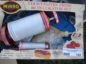 lot 162 image: cookie pastry press with all attachments in original box