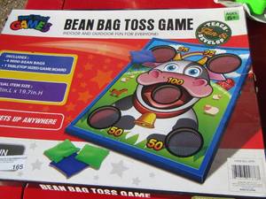lot 165 image: bean bag toss game-