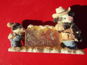 lot 108 image: deck the stalls chip off the old brick figurine # 70mm2646p
