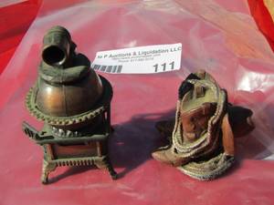 lot 111 image: barrel and cowboy boots metal pencil sharpener