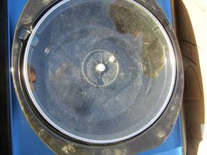 lot 35 image: blue single cooker crock pot used